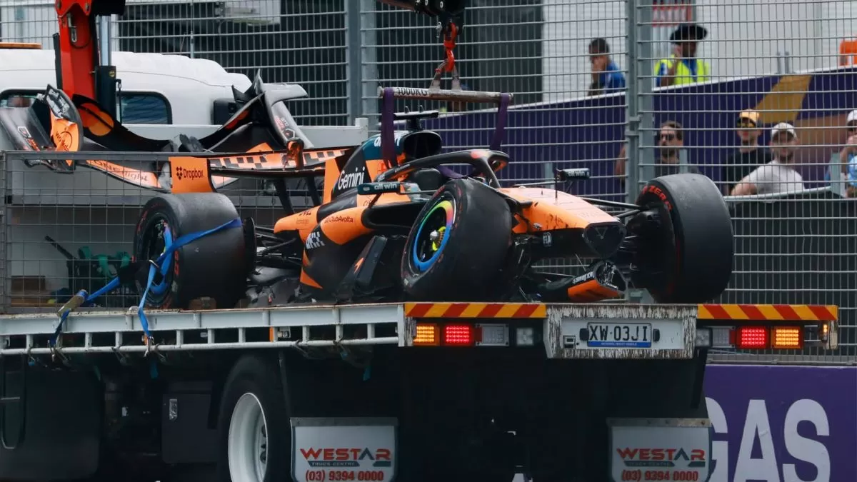 Mobil McLaren Oscar Piastri hancur berantakan sebelum dimulainya GP Australia 2026 (Formula1)