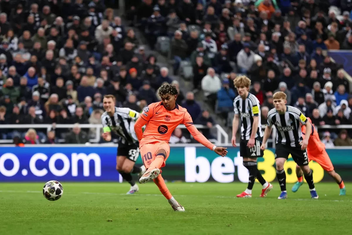 Penalti Lamine Yamal gagalkan kemenangan Newcastle atas Barcelona.