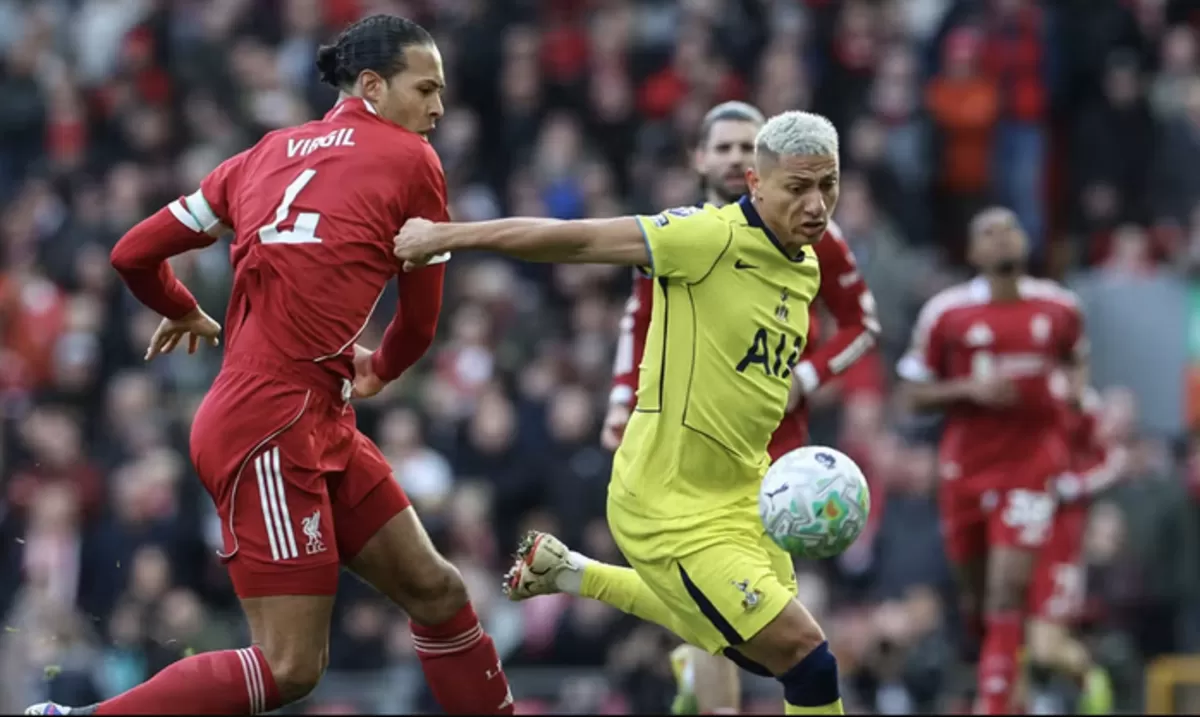Richarlison membuyarkan kemenangan Liverpool setelah golnya di menit akhir untuk Tottenham mengubah skor jadi 1-1.