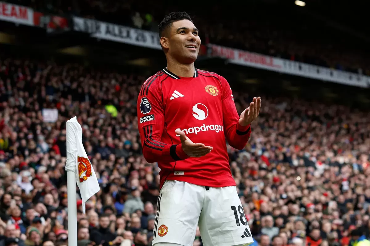 Casemiro spesialis bola mati Manchester United. (Shutterstock Editorial)