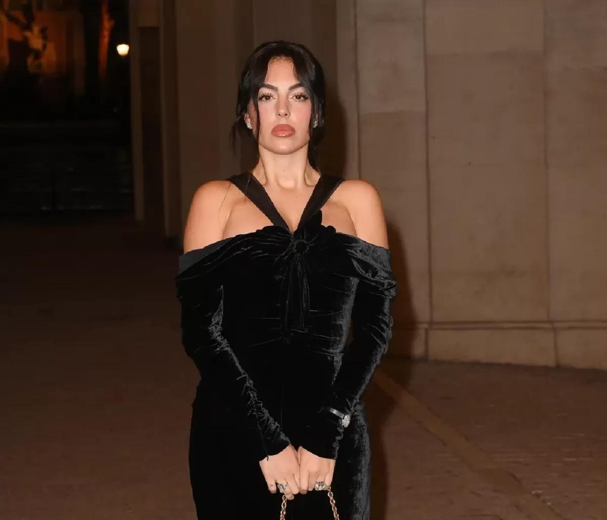 Georgina Rodriguez sering memukau para pengikutnya dengan foto-foto glamornya dan hal itu tidak berbeda di Insta Story-nya.
