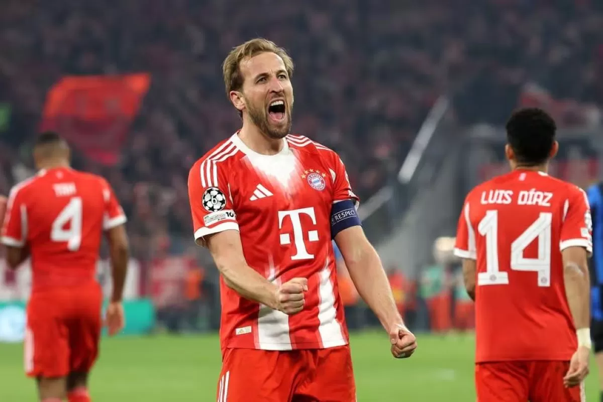 Harry Kane mesin gol utama Bayern Muenchen meski akan berusia 33 tahun musim depan. (UEFA)