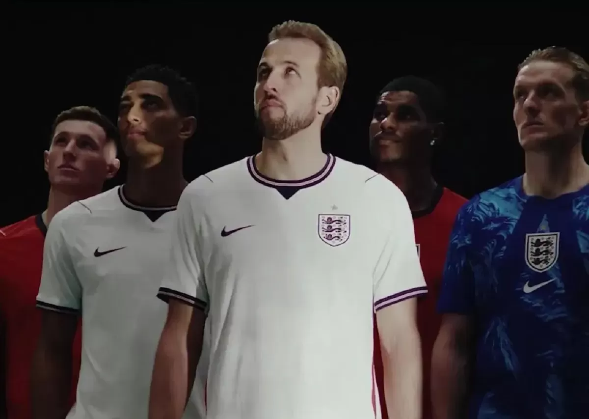 Seragam timnas Inggris untuk Piala Dunia 2026 telah diresmikan.  (X @England)