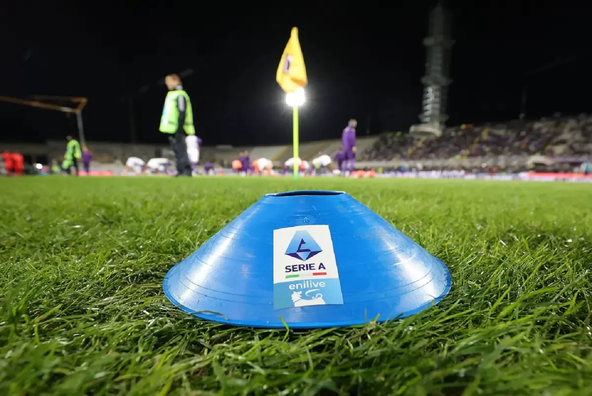 Persaingan juara Serie A dan degradasi masih terbuka lebar.