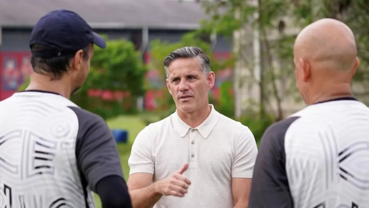 Pelatih Timnas Indonesia John Herdman saat berkunjung ke Persija Jakarta beberapa waktu lalu.  (I.League)