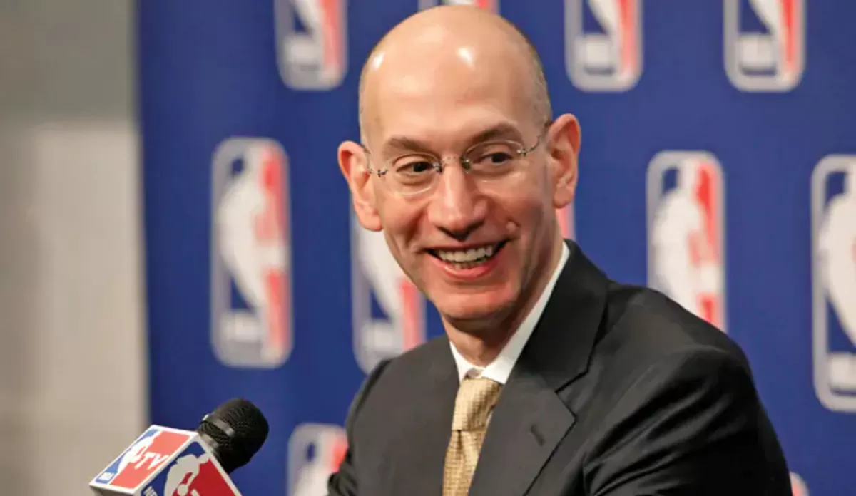 Komisioner NBA, Adam Silver menjelaskan tentang rencana penambahan tim baru NBA, dengan Seattle dan Las Vegas sebagai dua kandidat utama. Saat ini pihaknya sedang mengkajinya. (National Basketball Association)