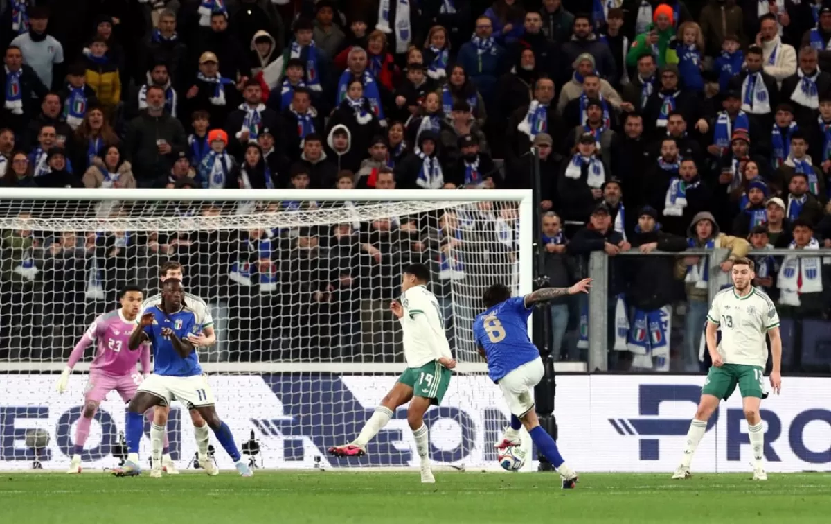 Sandro Tonali mencetak gol pertama Italia selama pertandingan babak play-off Kualifikasi Piala Dunia FIFA 2026.