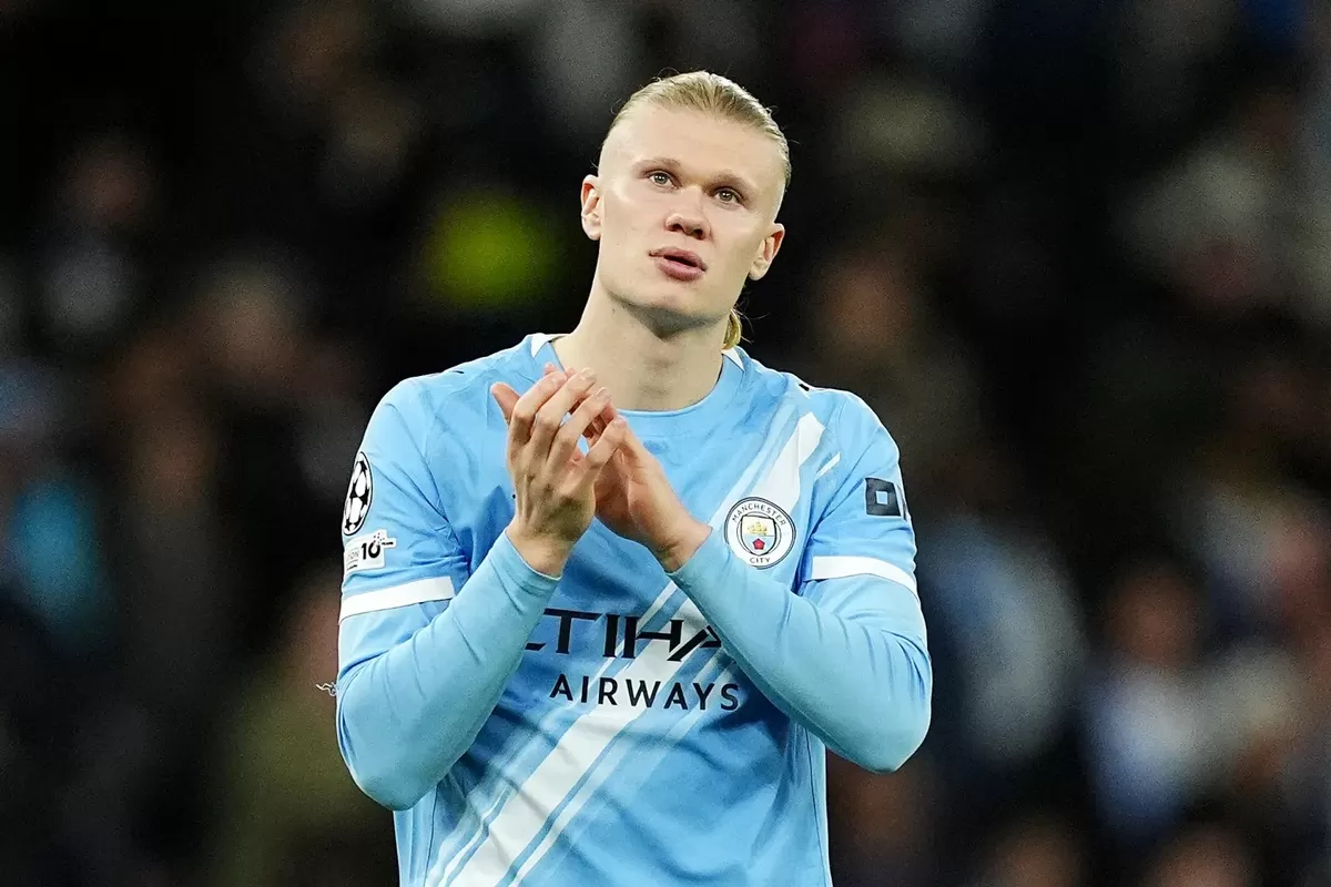 Erling Haaland telah menghabiskan &pound;400.000 atau sekitar Rp 7,7 miliar untuk sebuah supercar Mercedes yang sangat langka.