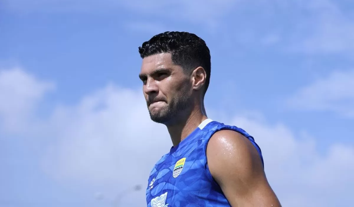 Julio Cesar pulih dari cedera dan siap bermain melawan Semen Padang FC. (Persib/Nando)