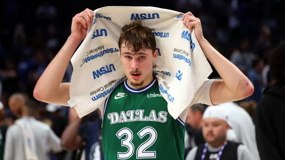 Di tengah kekalahan Dallas Mavericks, rookie sensasional mereka, Cooper Flagg, mencatatkan sejarah baru dengan torehan 51 poin saat menghadapi Orlando Magic, 3 April lalu.  (NBA)