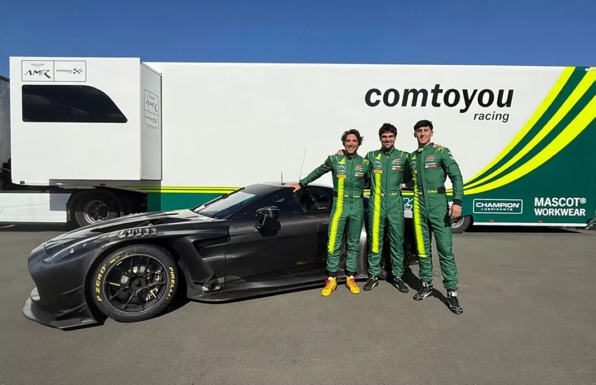 Lance Stroll jalani debut GT race bareng Comtoyou Racing (@comtoyouracing)
