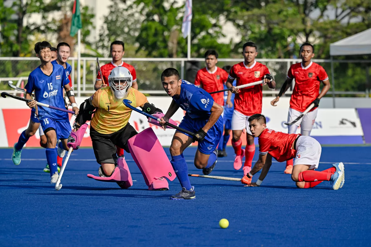 Timnas hoki lapangan Indonesai di babak penyisihan terakhir grup babak kualifikasi Asian Games 2026, di Bangkok. Indonesia menang tipis 1-0 atas tuan rumah. (Federasi Hoki Indonesia)