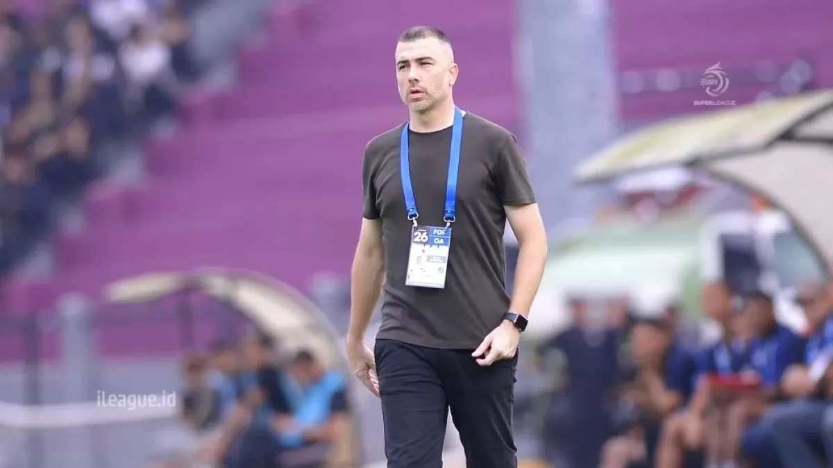 Pelatih Persik Kediri Marcos Reina (I League)
