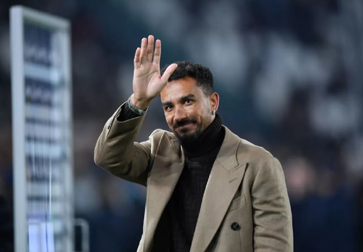Danilo merenungkan ikatan dengan Alex Sandro & kepergiannya dari Juventus.