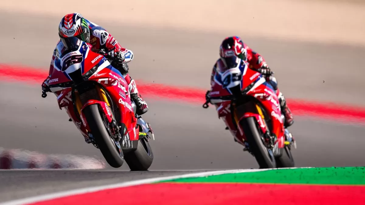 Jonathan Rea (#65) saat membalap di WorldSBK Portugal 2026. (WorldSBK)