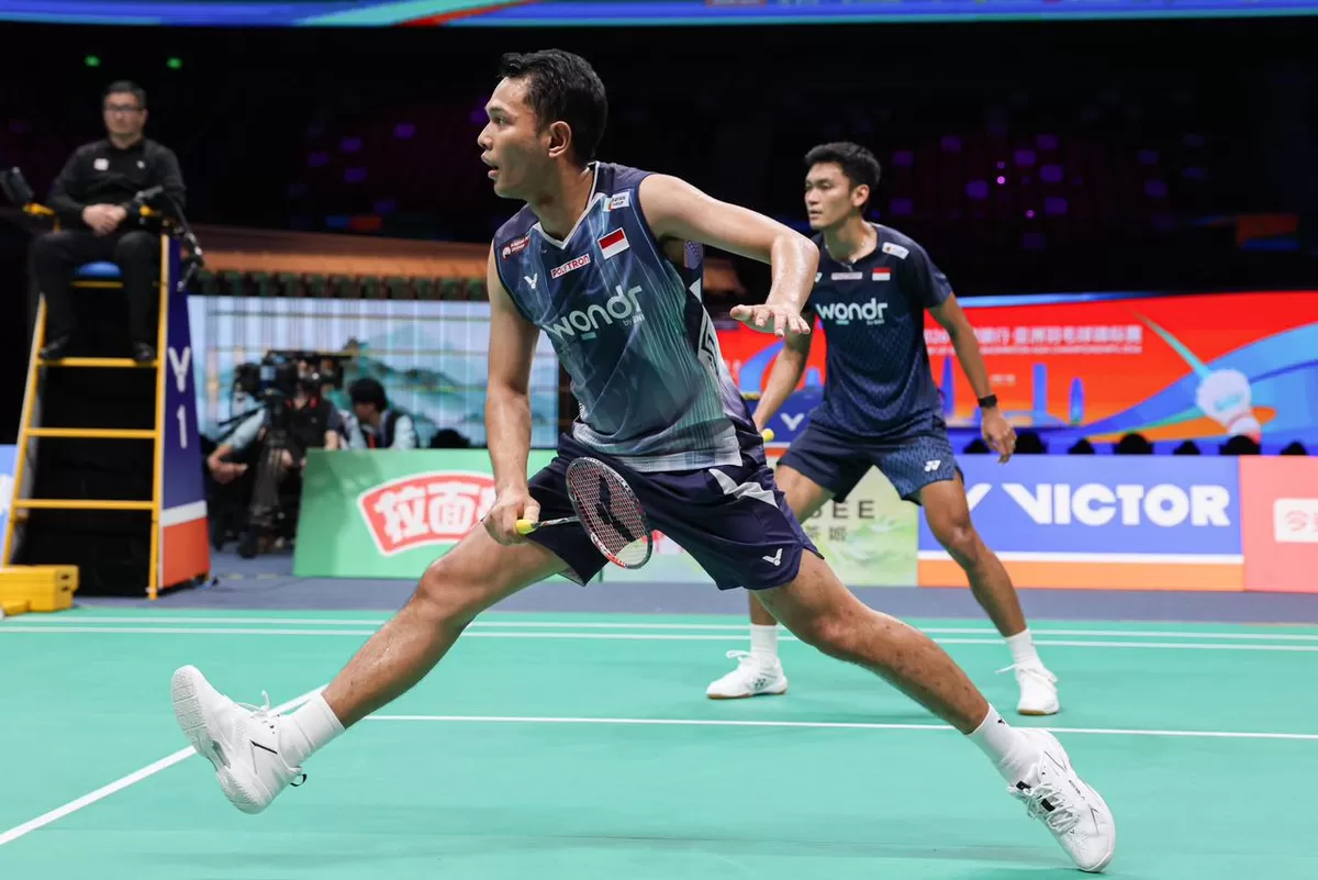 Habis sudah wakil Indonesia di Badminton Asia Championsip 2026 setelah Fajar Alfian/Muhammad Shohibul Fikri terhenti di babak semifinal. Kalah dari ganda non unggulan asal Korea. (PBSI)