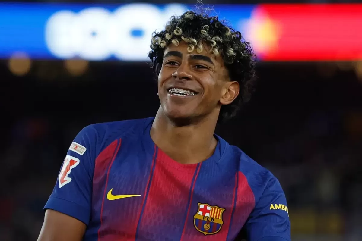 Lamine Yamal mengumpulkan 100 penampilan di liga.