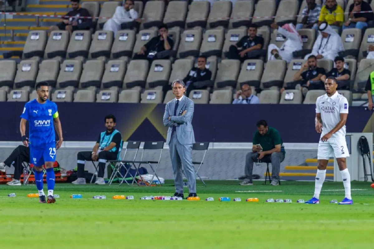 Roberto Mancini menjadi pelatih Al Sadd pada November 2025.