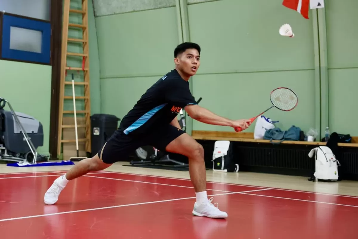 Tunggal putra Indonesia, Moh Zaki Ubaidillah saat berlatih bersama skuad Piala Thomas lainnya di Horsen, Denmark, Minggu, 19 April 2026. Ubed tak sabar untuk turun di laga Thomas perdananya.  (PBSI)