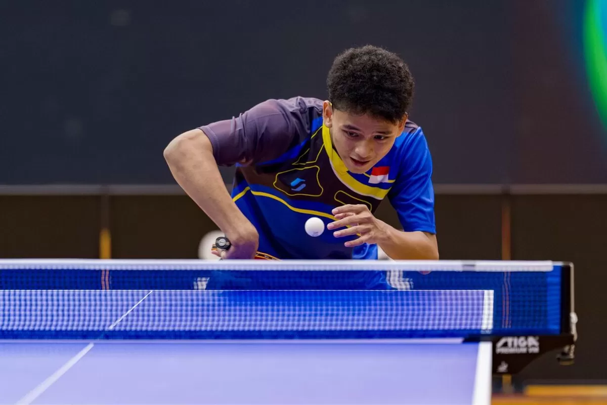  Muhammad Naufal Junindra yang tampil impresif di nomor Boys U-19 Singles curi perhatian. Ia bawa pulang medali emas pada SEA Youth Table Tennis Championship 2026, di Singapura, 19 April lalu. (NOC Indonesia)