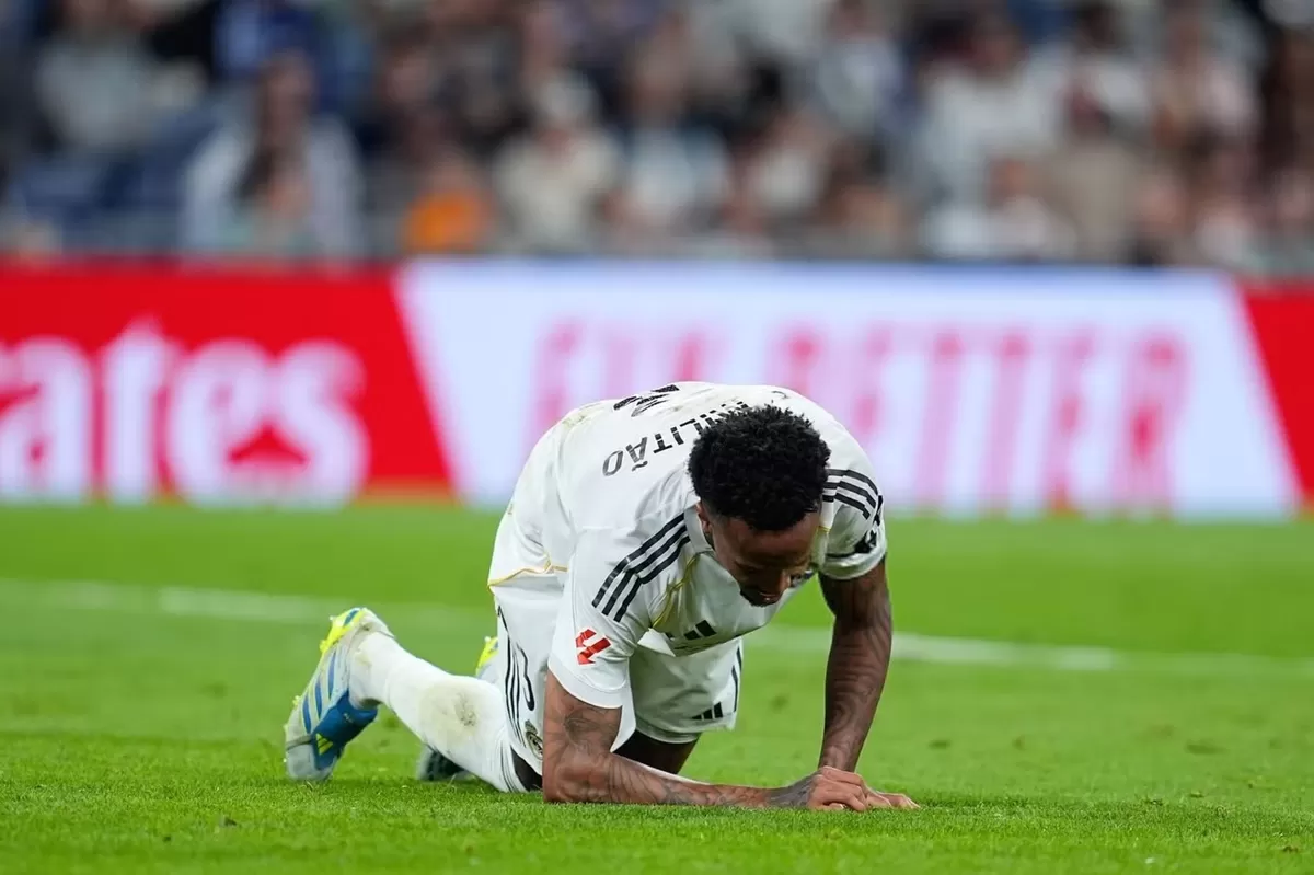 Bek Real Madrid dan Brasil, Eder Militao mengalami kambuh cedera hamstringnya.