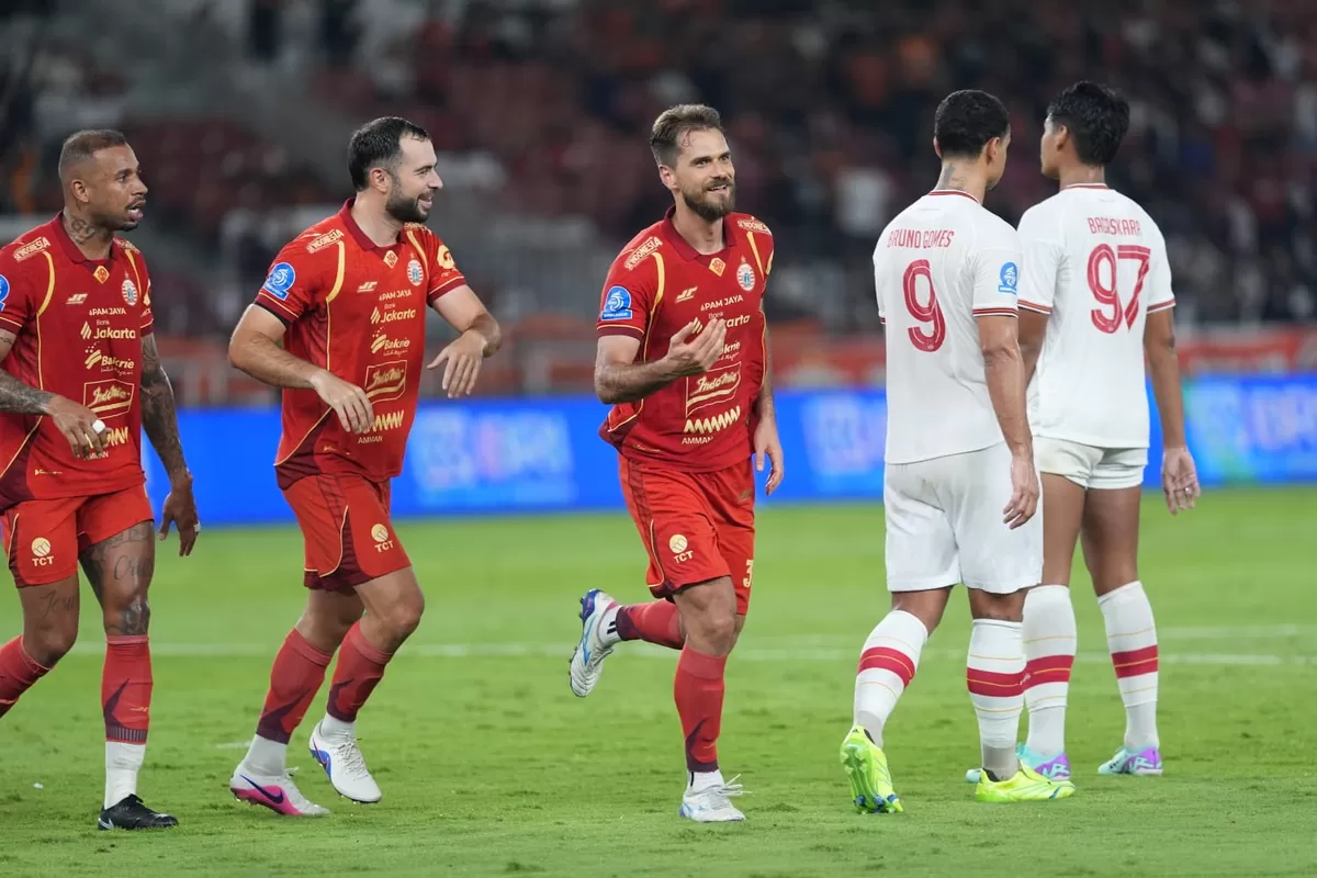 Pemain Persija melakukan selebrasi usai bobol gawang Persis. (Persija)