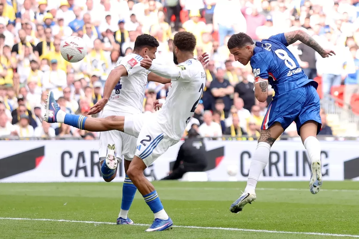 Gol semata wayang dibukukan Enzo Fernandez saat mengantar Chelsea kemenangan 1-0 atas leeds