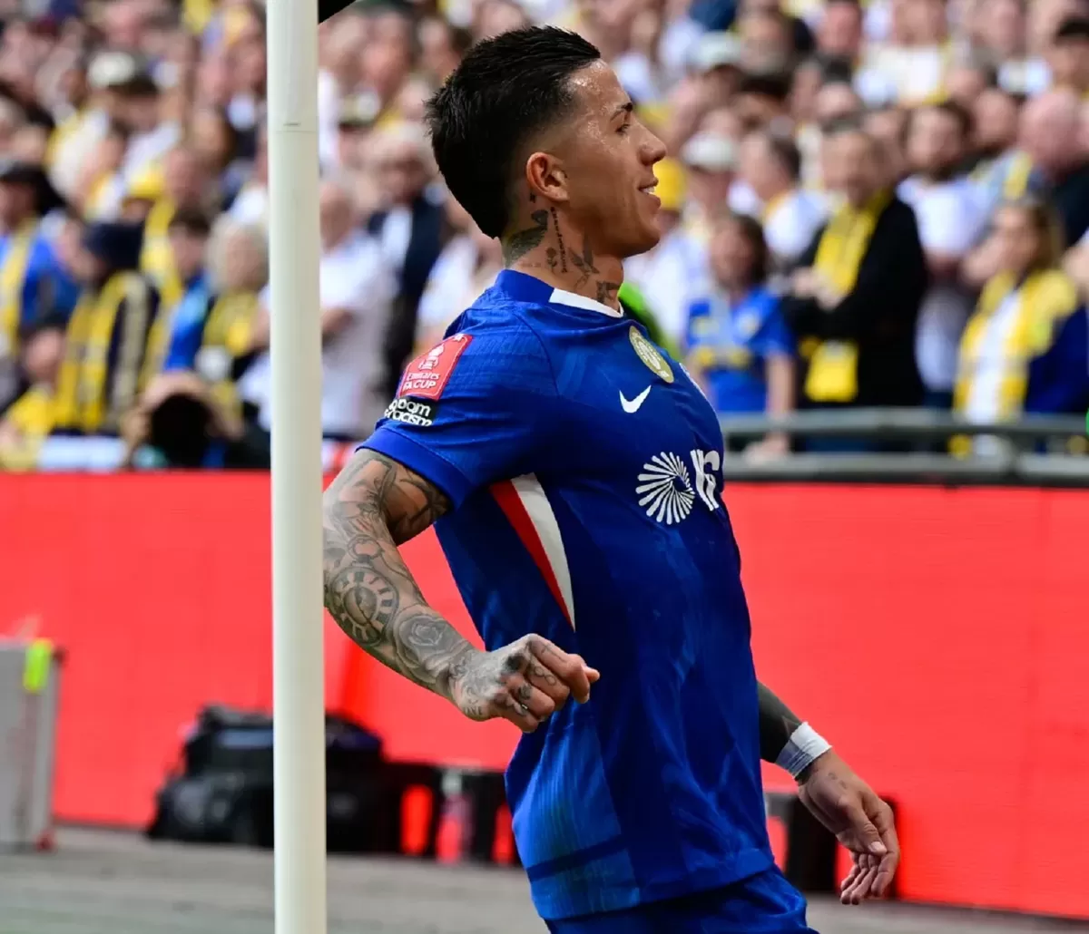 Enzo Fernandez terus terang ingin tinggalkan Chelsea demi impian ke Real Madrid.