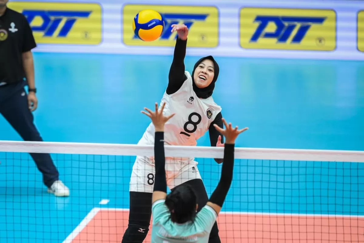 Kapten Timnas Voli Putri Indonesia, Megawati Hangestri Pertiwi beri kabar mengejutkan. Ia mundur dari timnas karena faktor kesehatan. (PBVSI)