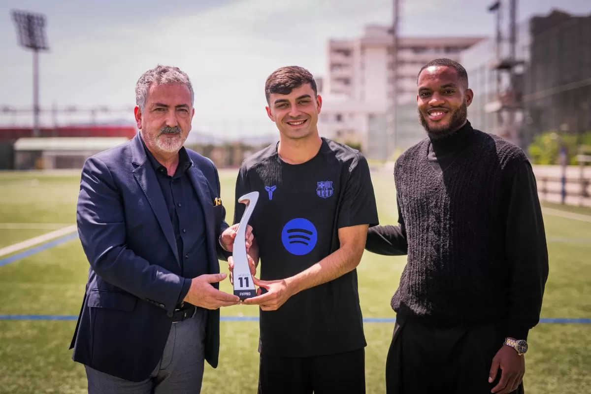 Pedri dianugerahi FIFPro Award berkat peran pentingnya di Barcelona. (Barcelona)