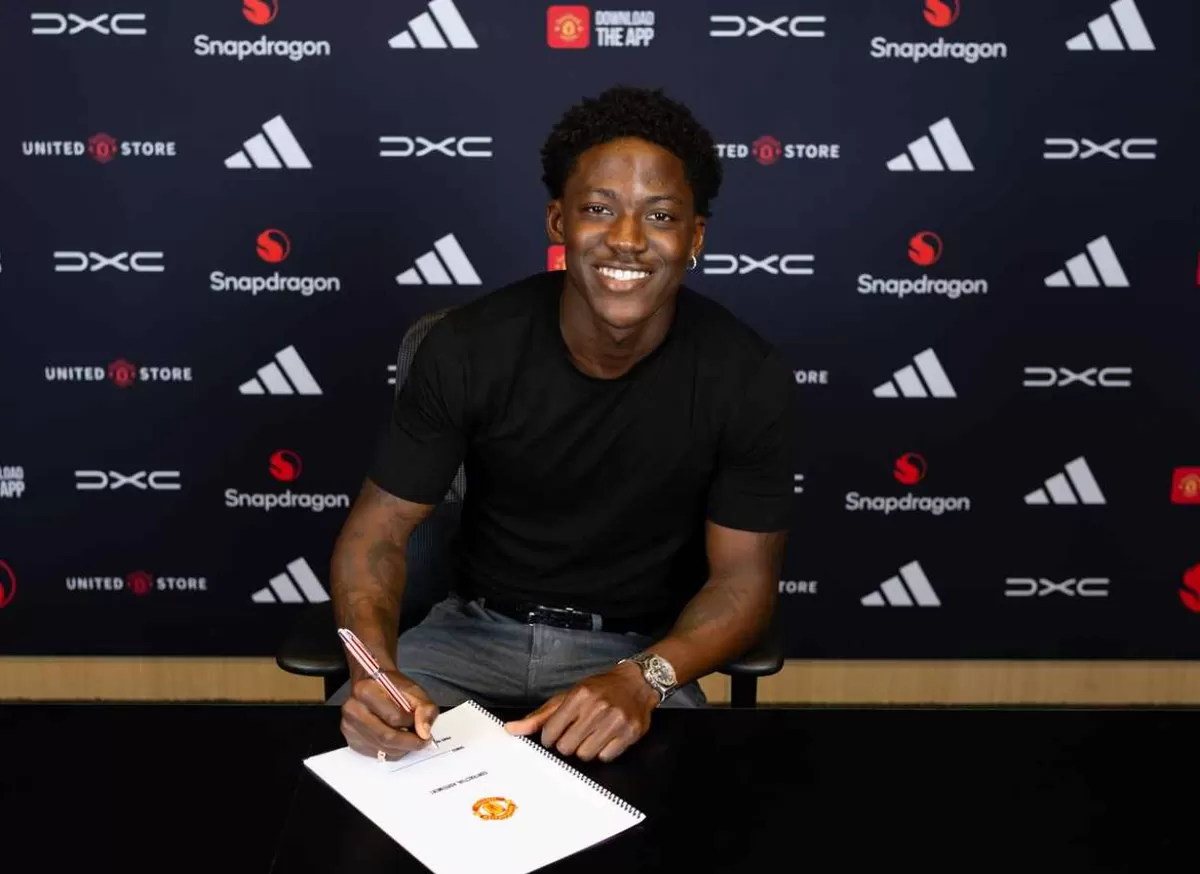 Kobbie Mainoo perpanjang kontrak di Manchester United. (Manchester United)