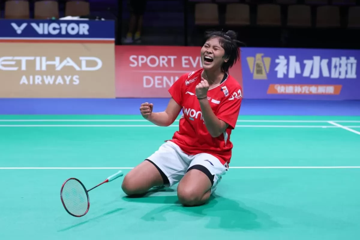 Tunggal kedua Indonesia, Thalita Ramadhani Wiryawan berteriak lega usai menyumbangkan poin pertama bagi Indonesia di perempat final hadapi Korea. Langkah Indonesia terhenti di perempat final. (PBSI)