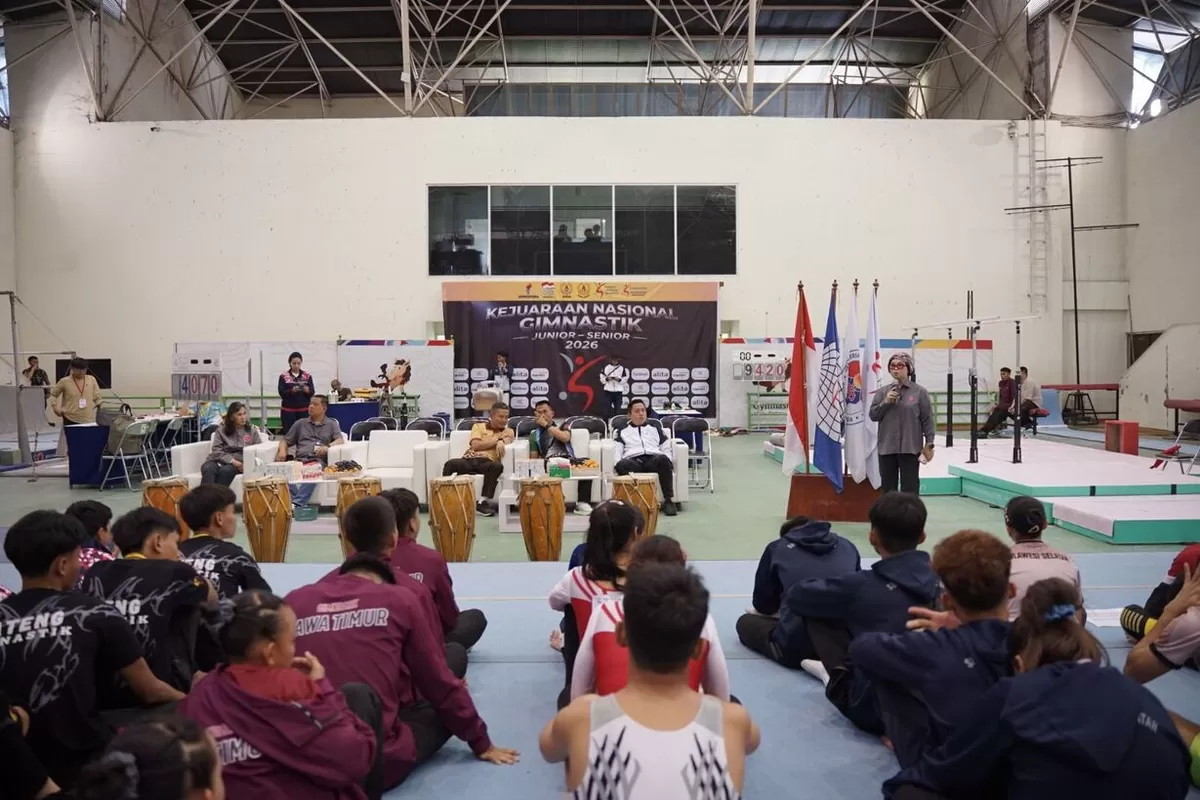 Ketua Umum Federasi Gimnastik Indonesia, Ita Yuliati membuka Kejurnas Gimnastik Junior-Senior 2026 Resmi Bergulir. Sebanyak 202 atlet siap unjuk potensi. (Gimnastik Indonesia)