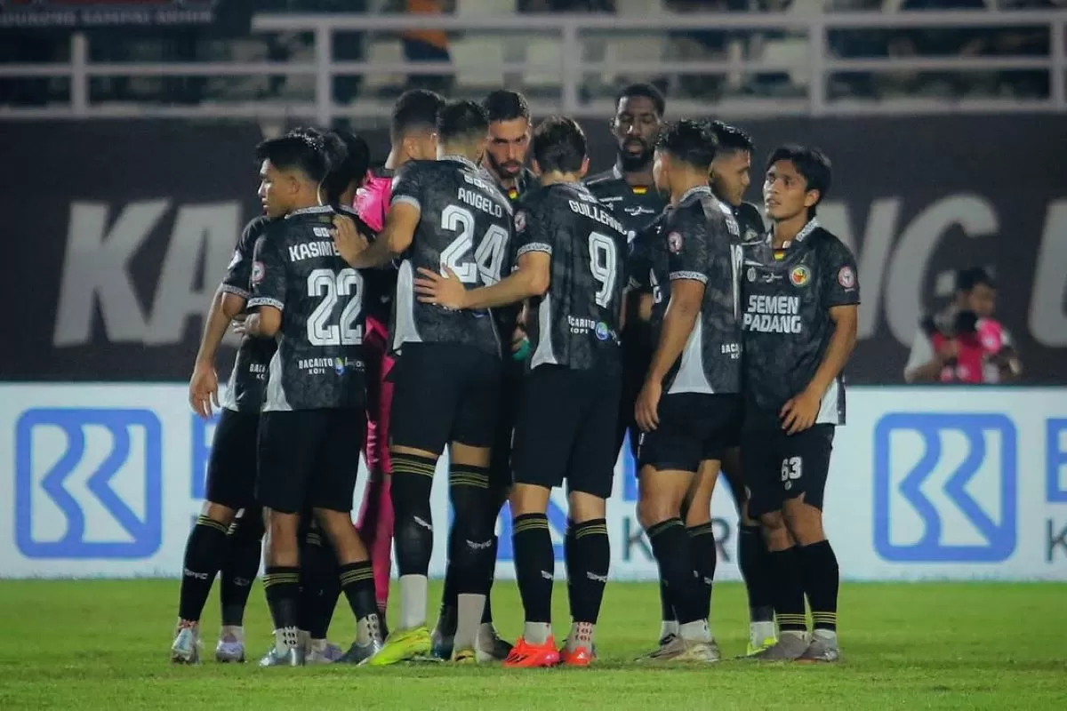 Skuat Semen Padang FC berjuang terhindar dari degradasi Super League 2025/26. (@semenpadangfcid)