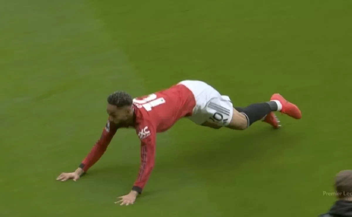 Selebrasi spesial Matheus Cunha saat Manchester United mengalahkan Liverpool.