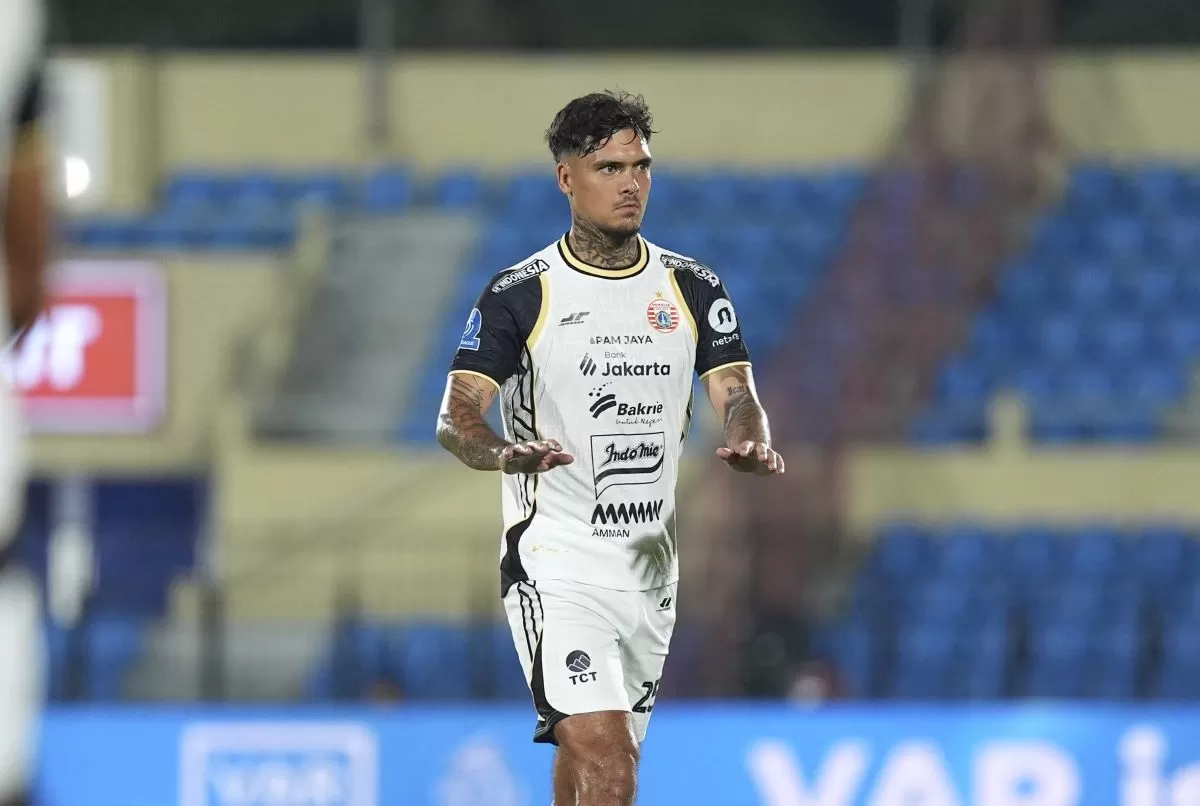 Shayne Pattynama jadi starter di laga Persijap Jepara vs Persija di pekan ke-31 Super League 2025/26. (Persija)
