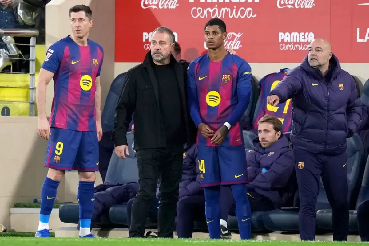 Masa depan Marcus Rashford dan Robert Lewandowski di Barcelona tergantung keputusan hansi Flick.