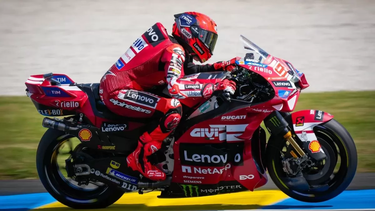 Marc Marquez jalani Sprint Race GP Prancis di sirkuit Le Mans. (MotoGP)