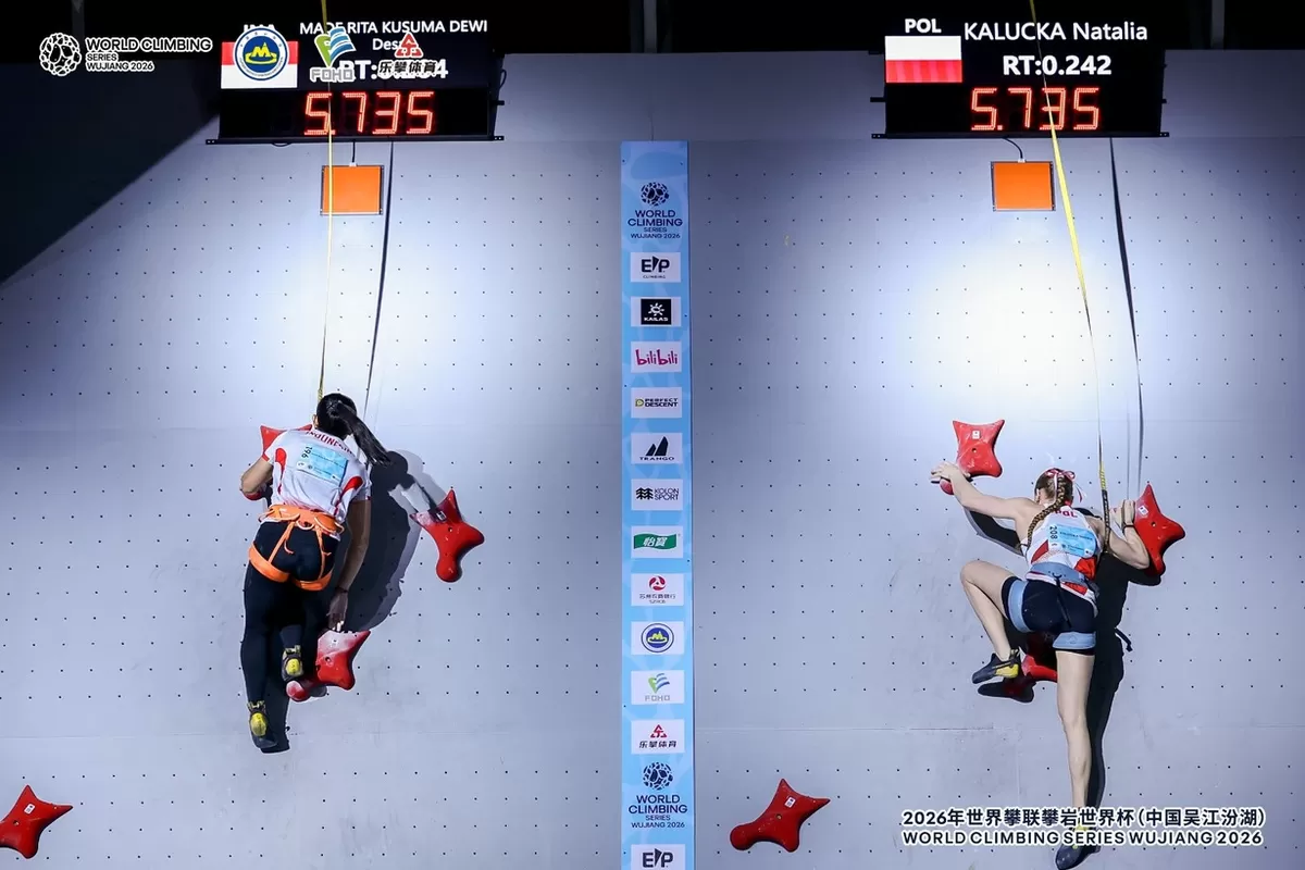 Pemanjat putri Indonesia, Desak Made Rita Kusuma Dewi dari nomor speed saat berhadapan dengan Natalia Kalucka, Polandia diperebutan perunggu, pada IFSC World Climbing Series 2026 di Wujiang, 10 Mei. (World Climbing)