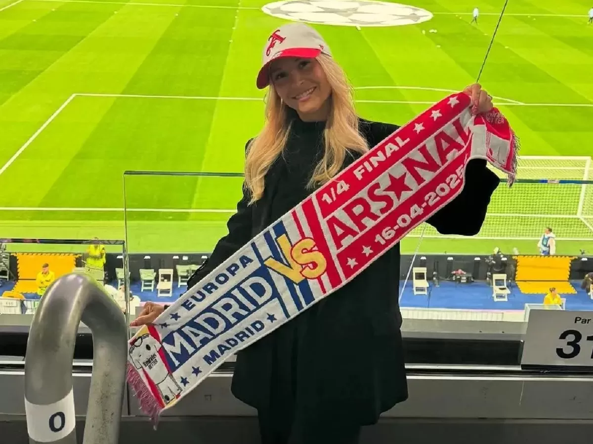 Laura Hilven telah menjadi penonton tetap di pertandingan Arsenal musim ini.  (INSTAGRAM @laurahlvn)