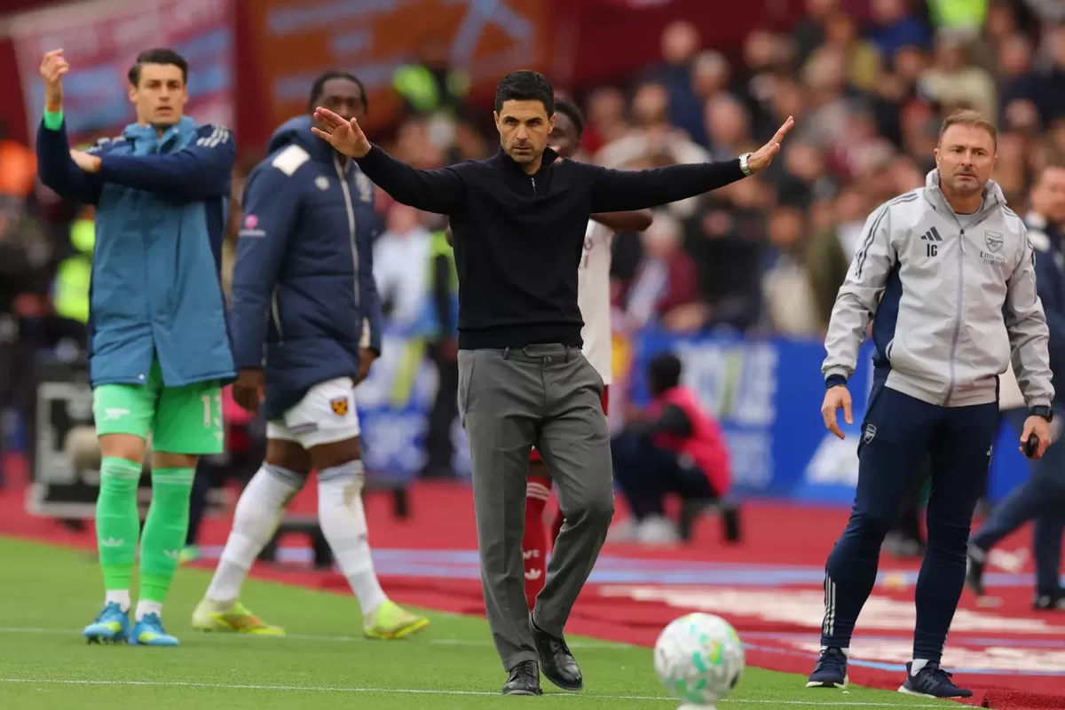 Mikel Arteta memuji keputusan wasit Chris Kavanagh yang berani.