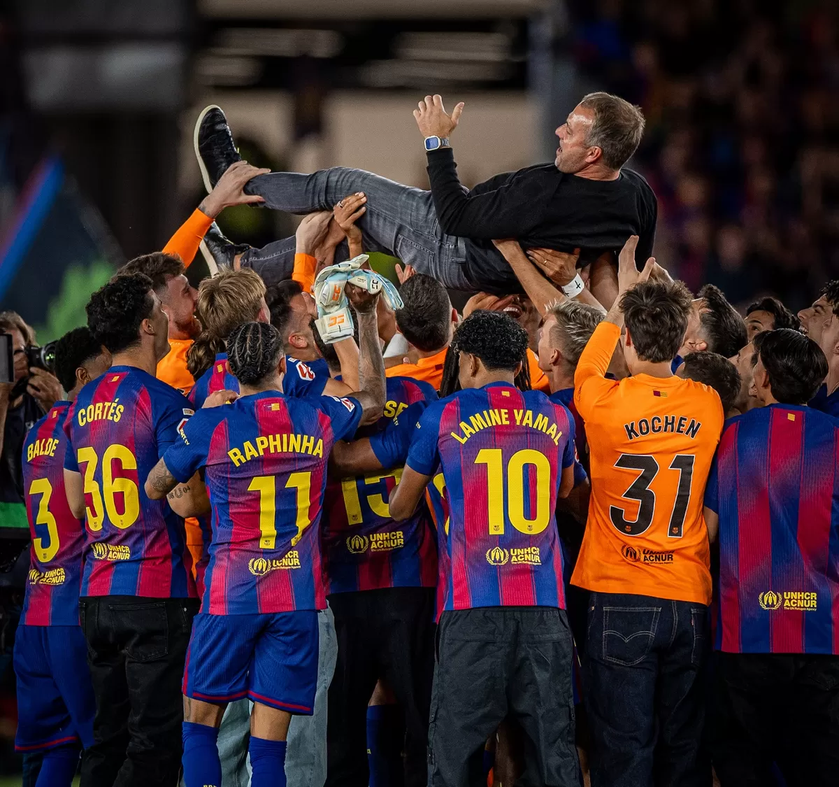 Hansi Flick mengantar Barcelona juara La Liga di tengah duka ayahnya meninggal dunia