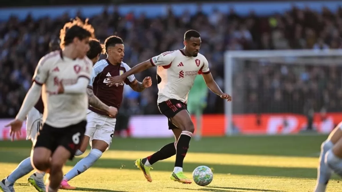 Aston Villa tekuk Liverpool FC 4-2 di Villa Park pada pekana ke-33 Liga Primer. (Liverpool FC)