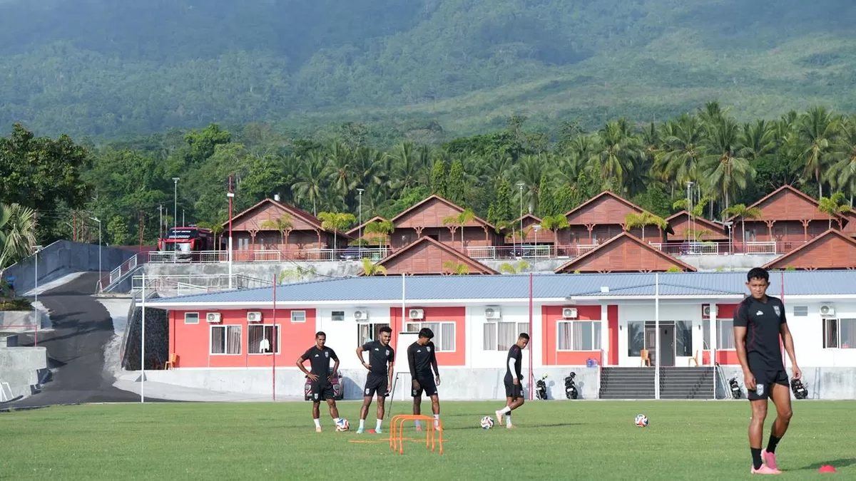 Suasana training camp Malut United FC. (Malut United FC)