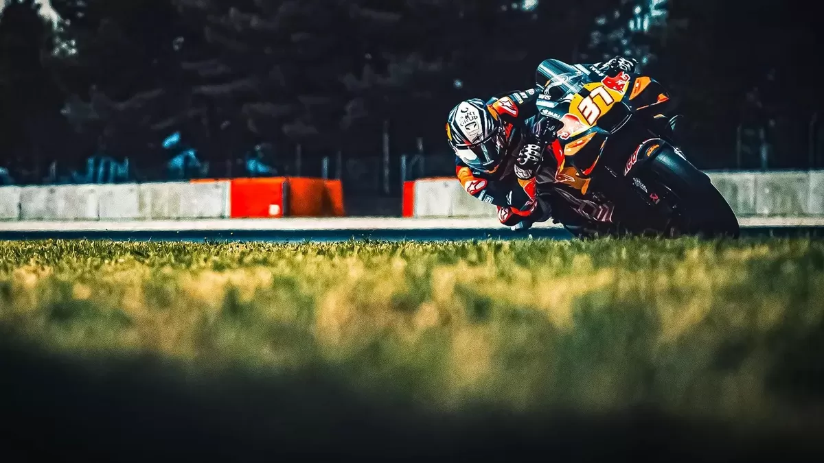 Pembalap KTM Pedro Acosta catat waktu terbaik di Tes Barcelona (MotoGP)