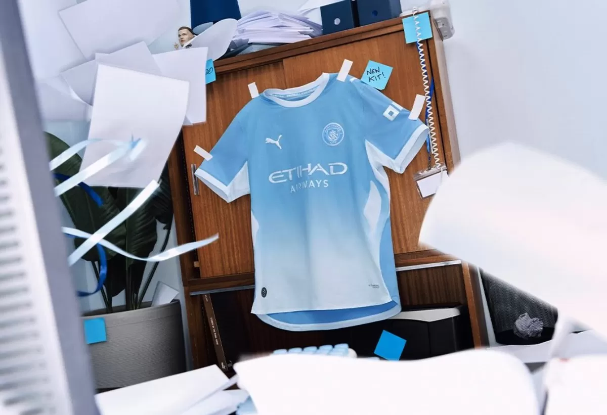 Manchester City dan Puma rilis jersey kandang untuk musim 2026/27. (Manchester City)