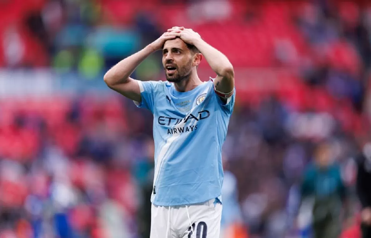 Bernardo tersedia dengan status bebas transfer setelah meninggalkan Manchester City. 