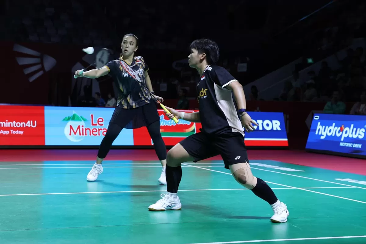 Pasangan Febriana Dwipuji Kusuma/Meilysa Trias Puspitasari tampil meyakinkan saat menyingkirkan wakil India, Treesa Jolly/Gayatri Gopichand Pullela di babak pertama Indonesia Open 2026, 2 Juni 2026. (PBSI)