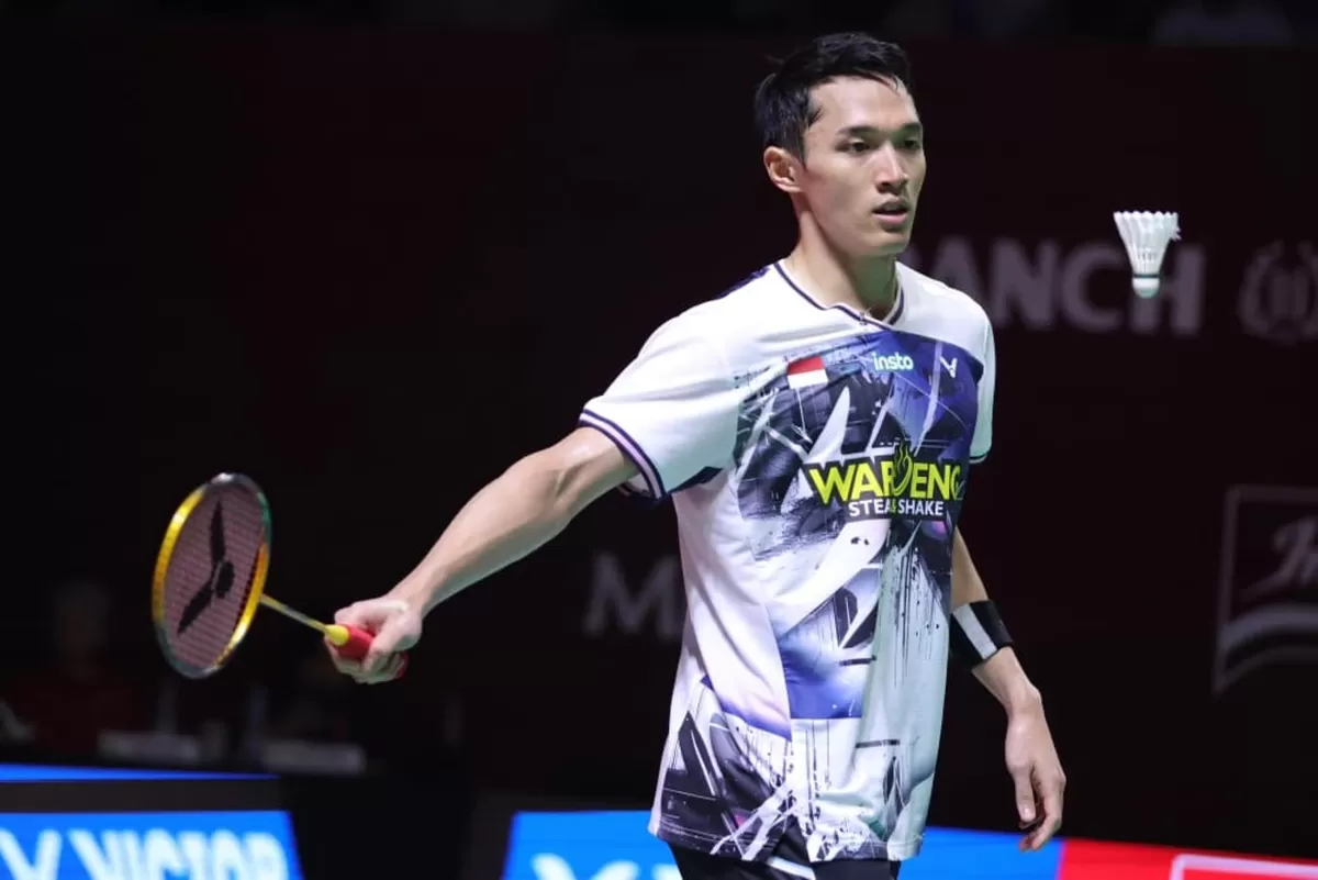 Tunggal putra Indonesia, Jonatan Christie melaju ke perempat final Indonesia Open 2026 usai menumbangkan juniornya Alwi Farhan di Istora Senayan, Jakarta, Kamis, 4 Mei 2026.
