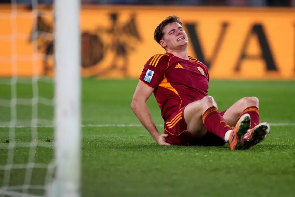 Evan Ferguson terhambat oleh masalah pergelangan kaki selama masa pinjaman di Roma.